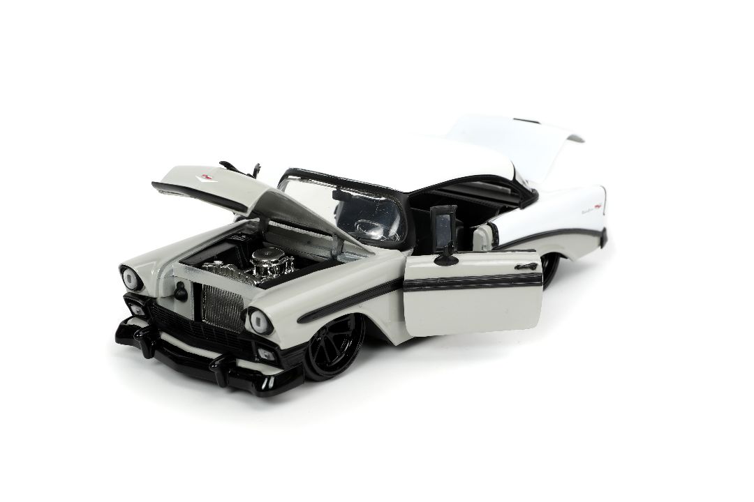 Jada 1/24 "BIGTIME Muscle" 1956 Chevy Bel Air - Grey/White