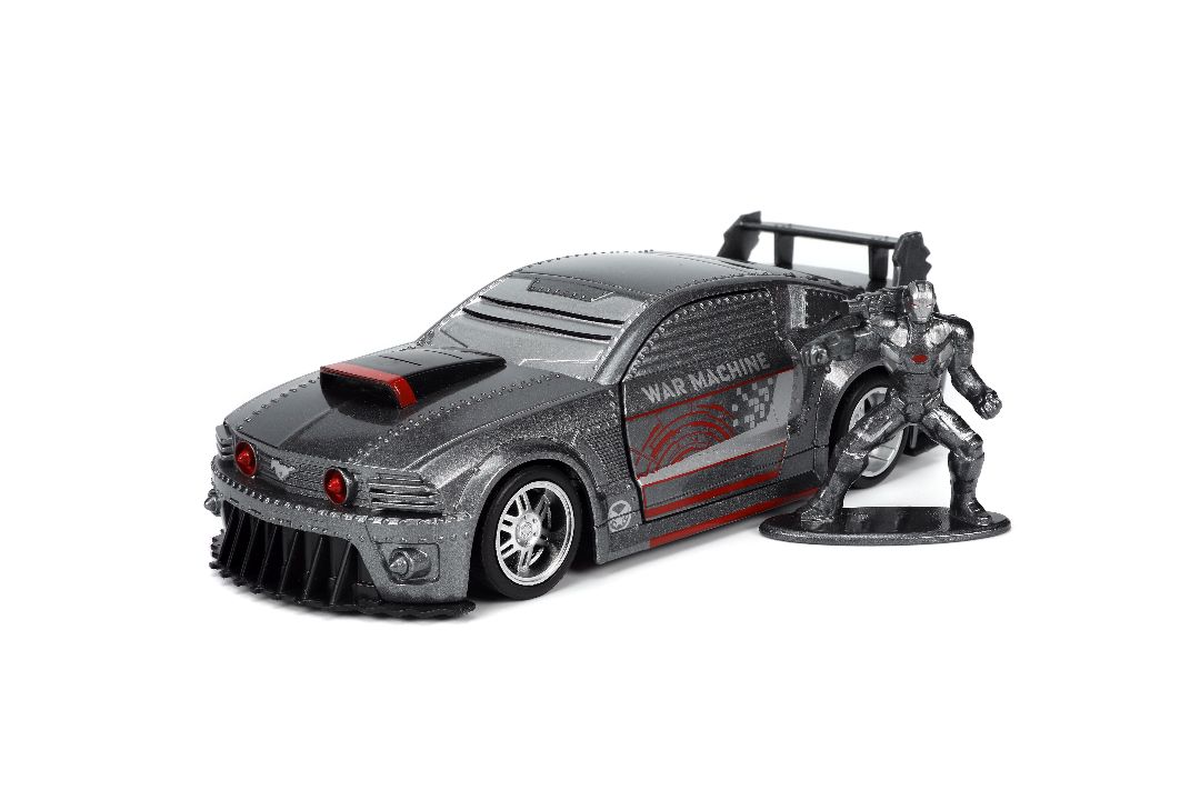 Jada 1/32 "Hollywood Rides" Ford Mustang with War Machine