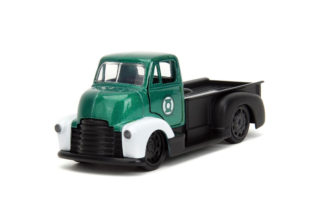 Jada 1/32 "Hollywood Rides" DC Comics 1952 Chevy COE Pickup - Click Image to Close