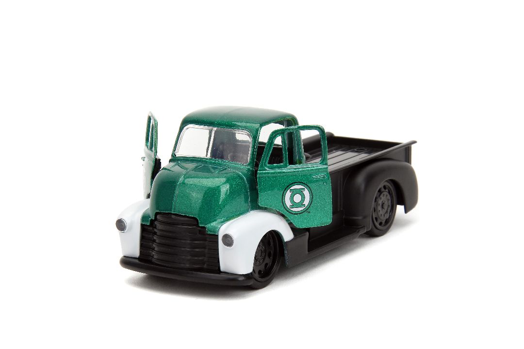 Jada 1/32 "Hollywood Rides" DC Comics 1952 Chevy COE Pickup - Click Image to Close