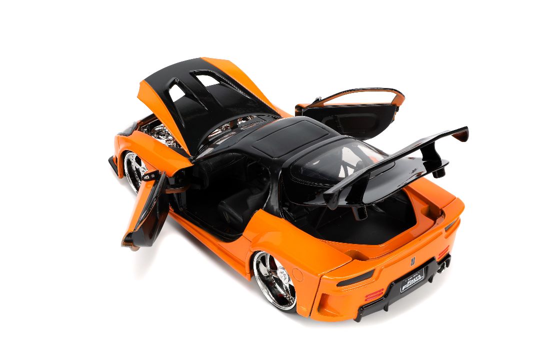 Jada 1/24 "Fast & Furious" Hans's Mazda RX-7 with Han - Click Image to Close