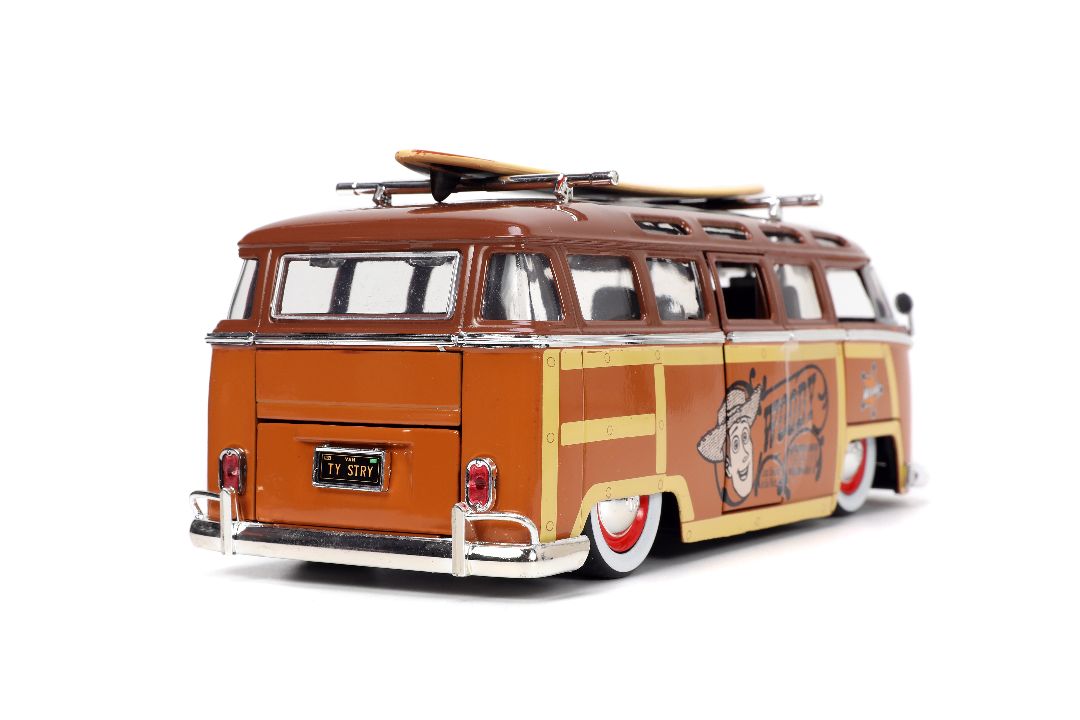 Jada 1/24 "Hollywood Rides" Disney 1962 VW Bus with Woody