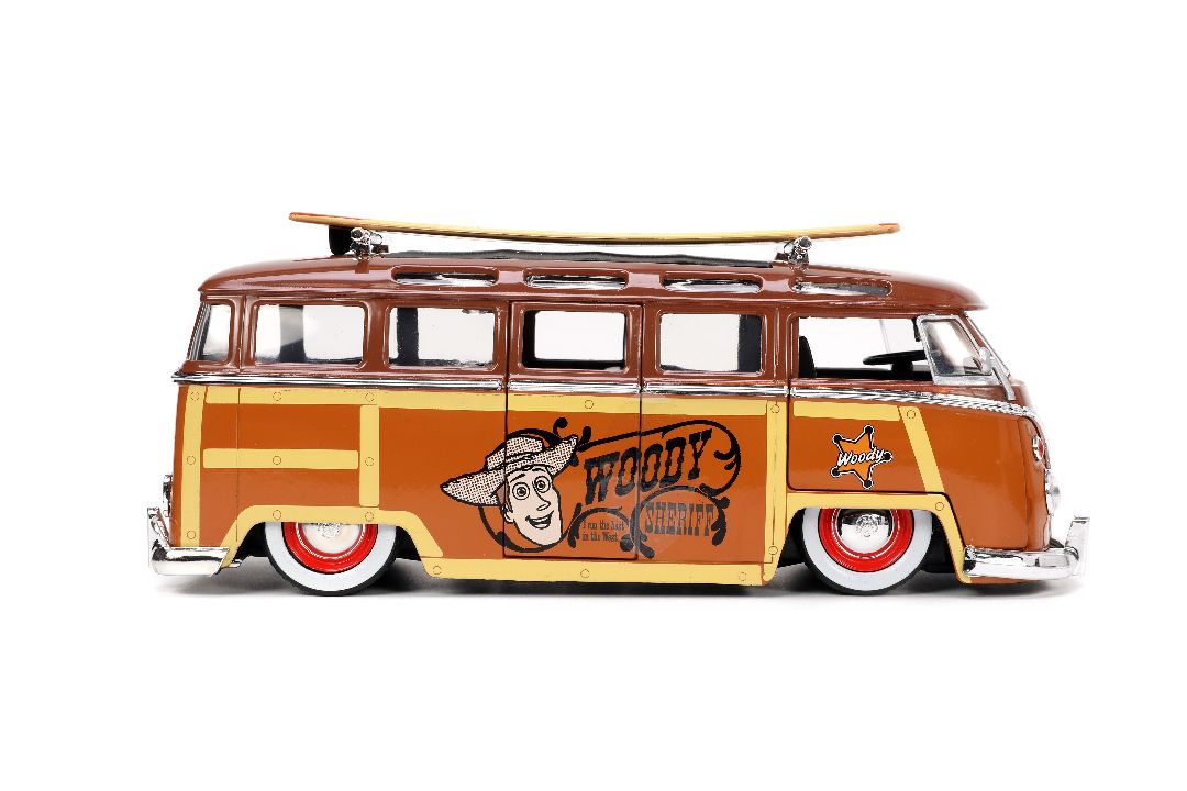 Jada 1/24 "Hollywood Rides" Disney 1962 VW Bus with Woody