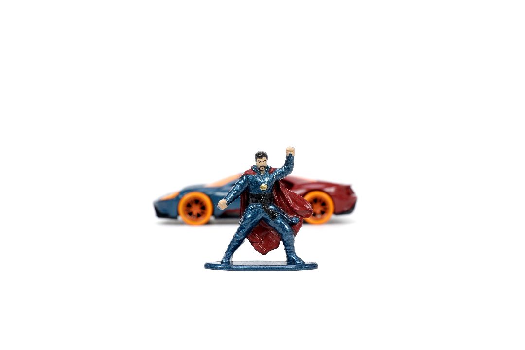 Jada 1/32 2017 Ford GT with Dr. Strange