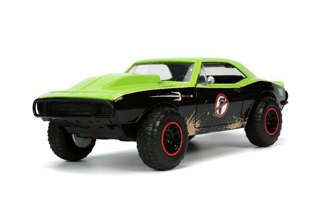 Jada 1/24 "Hollywood Rides" TMNT 1967 Chevy Camaro with Raphael