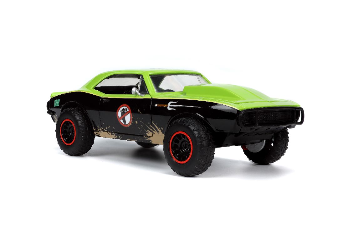 Jada 1/24 "Hollywood Rides" TMNT 1967 Chevy Camaro with Raphael - Click Image to Close