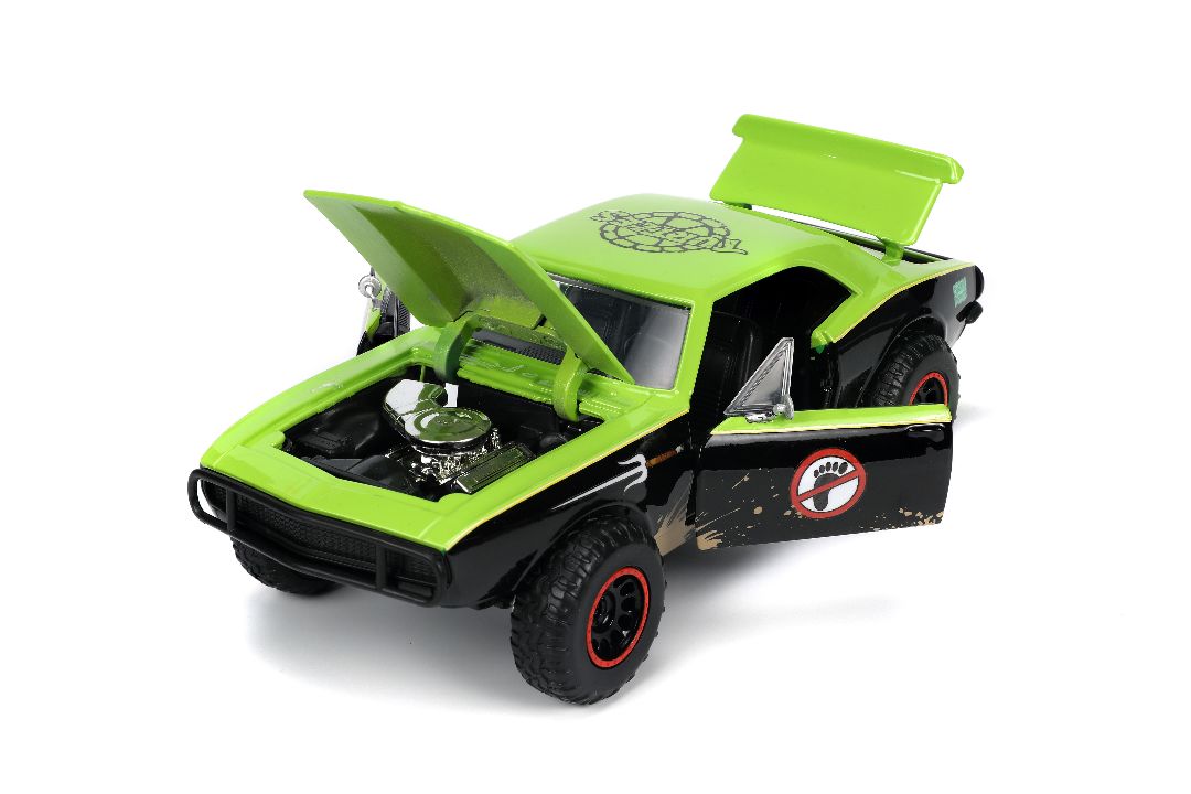 Jada 1/24 "Hollywood Rides" TMNT 1967 Chevy Camaro with Raphael