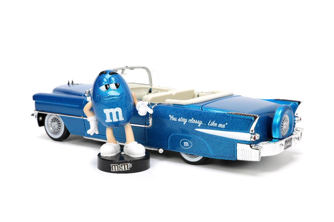 Jada 1/24 "Hollywood Rides" 1956 Cadillac with BLUE M&Mâ€™s - Click Image to Close