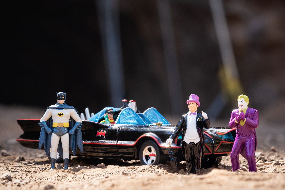 Jada 1/24 "Hollywood Rides" 1966 Classic TV Series Batmobile