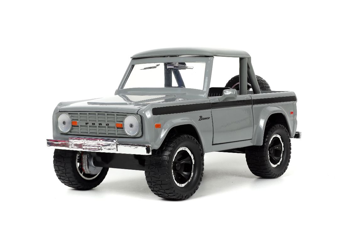 Jada 1/24 "Just Trucks" with Rack - 1973 Ford Bronco - Click Image to Close