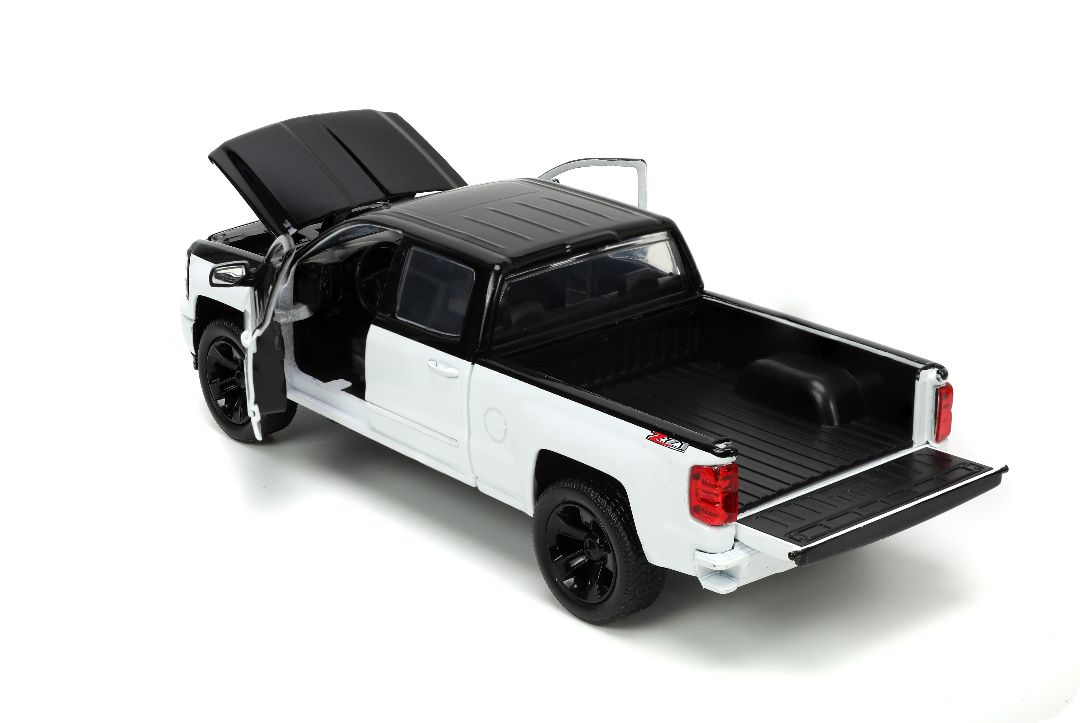 Jada 1/24 "Just Trucks" with Rack - 2014 Chevy Silverado - Click Image to Close