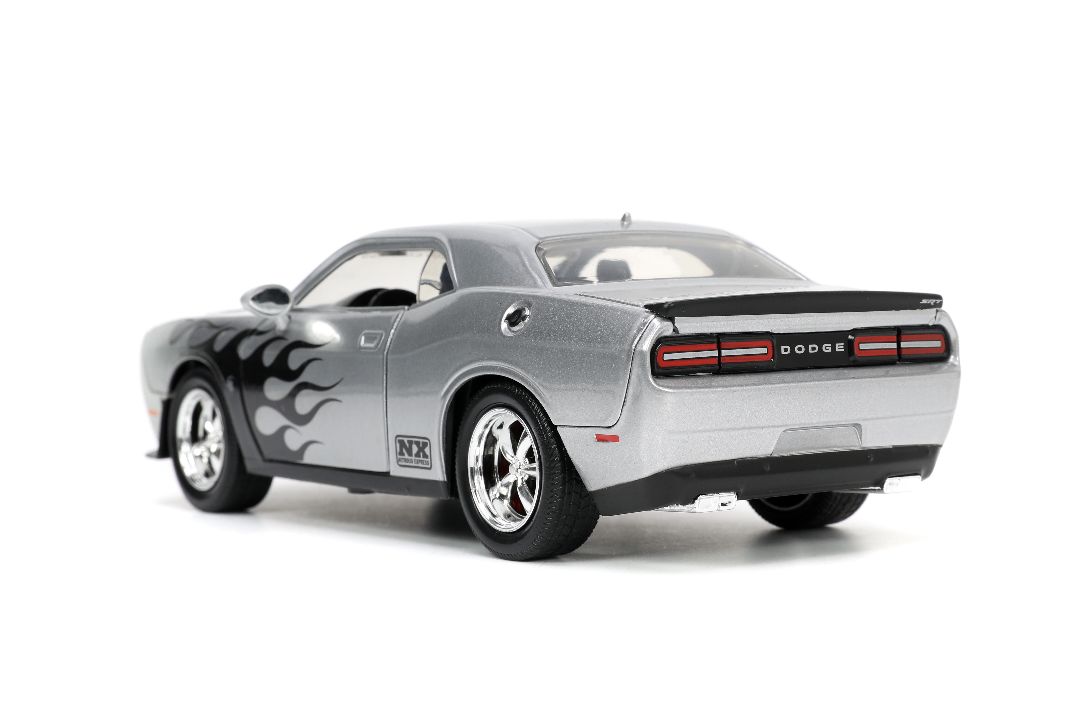 Jada 1/24 "BIGTIME Muscle" 2015 Dodge Challenger SRT Hellcat