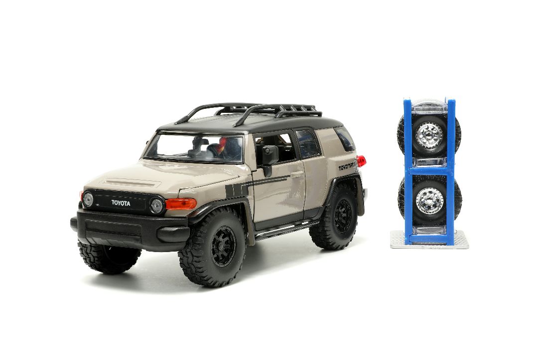 Jada 1/24 "Just Trucks" with Rack - Toyota FJ Cruiser - Click Image to Close