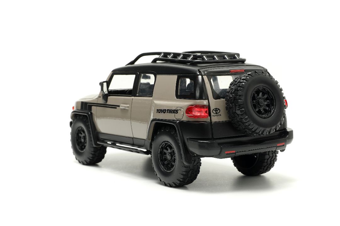 Jada 1/24 "Just Trucks" with Rack - Toyota FJ Cruiser