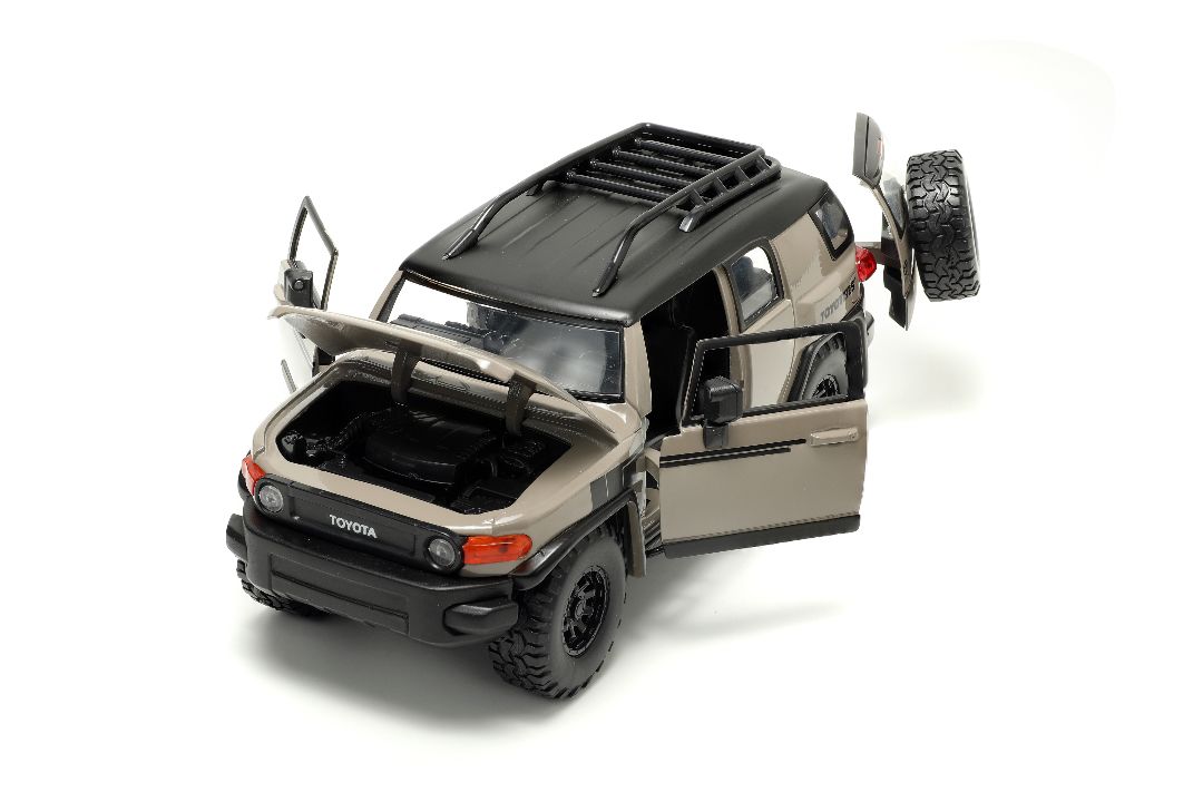 Jada 1/24 "Just Trucks" with Rack - Toyota FJ Cruiser