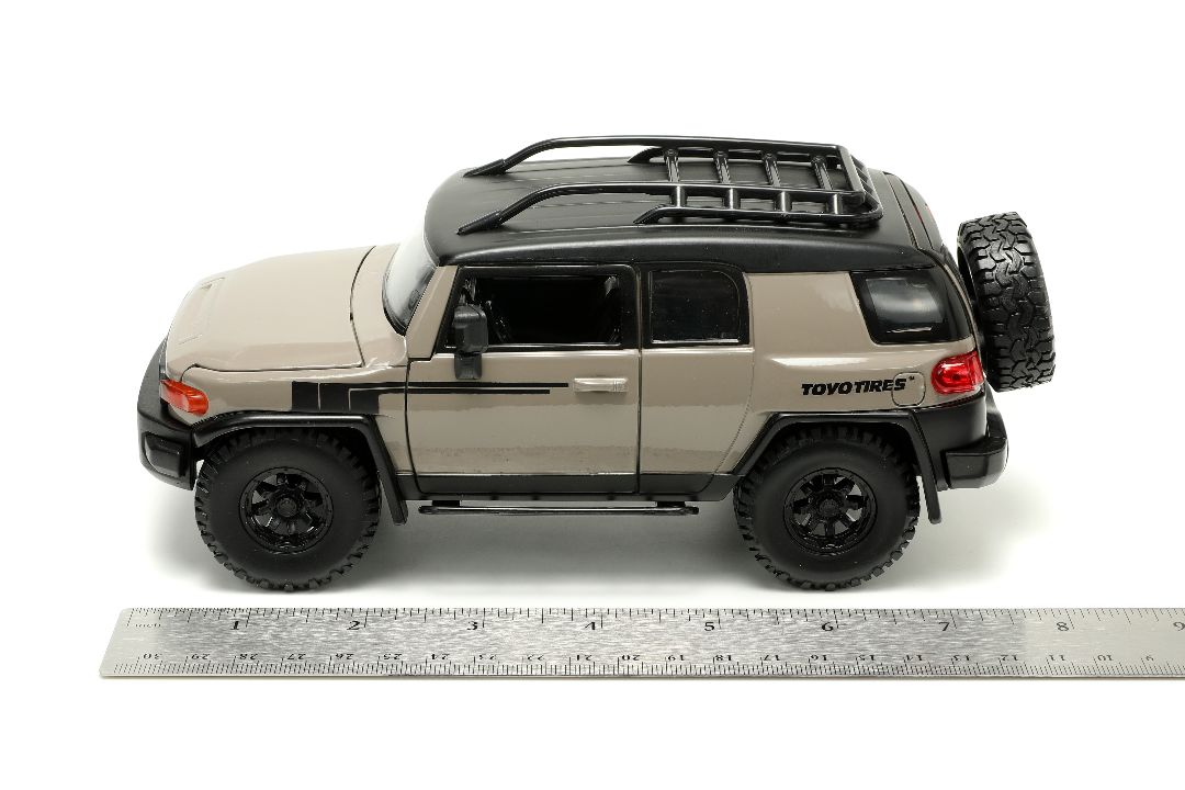 Jada 1/24 "Just Trucks" with Rack - Toyota FJ Cruiser - Click Image to Close