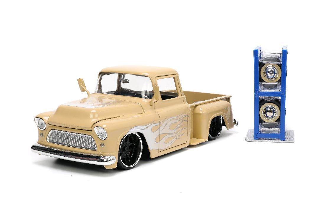 Jada 1/24 "Just Trucks" with Rack 1955 Chevy Stepside