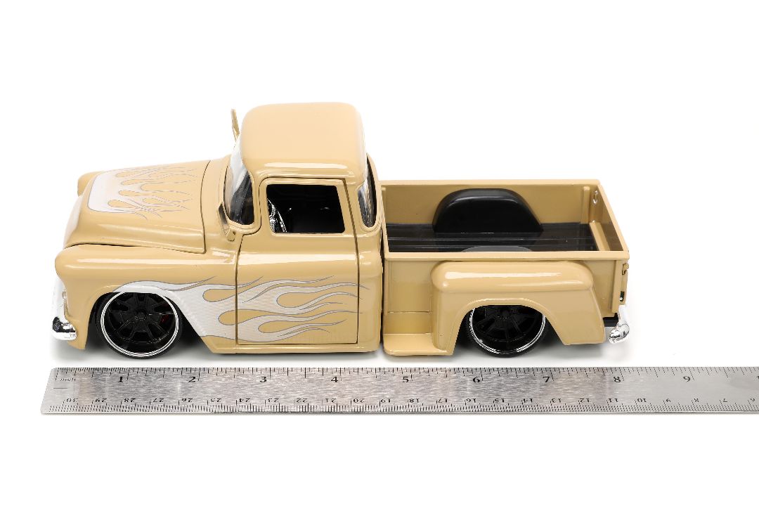 Jada 1/24 "Just Trucks" with Rack 1955 Chevy Stepside