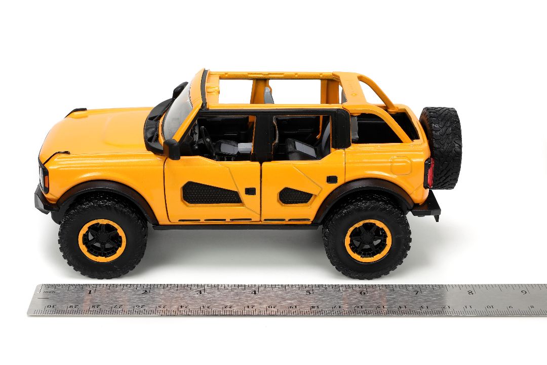 Jada 1/24 "Just Trucks" with Rack2021 Ford Bronco