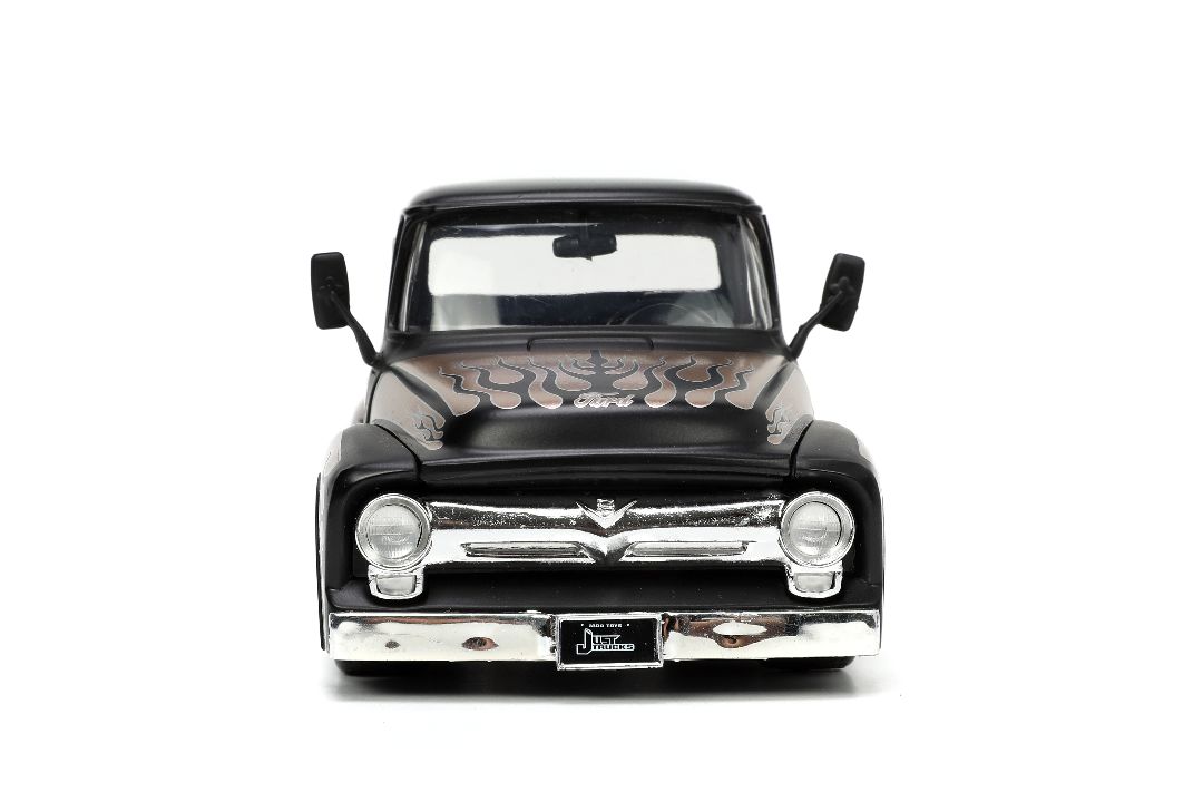 Jada 1/24 "Just Trucks" with Rack1956 Ford F-100