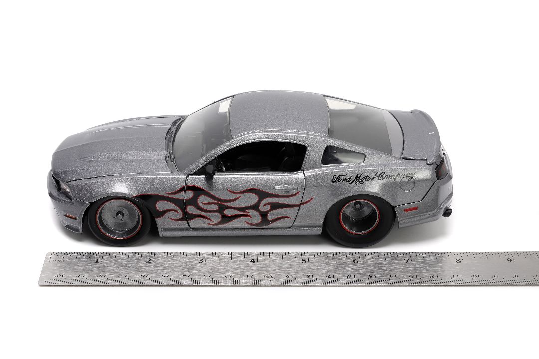 Jada 1/24 "BIGTIME Muscle" 2010 Ford Mustang GT - Click Image to Close
