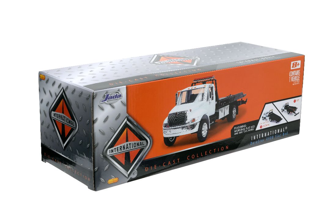 Jada 1/24 International Flat Bed Truck - Glossy White