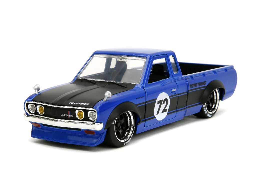 Jada 1/24 "Just Trucks" w/Rack 1972 Datsun 620 Pickup-Glossy Blu