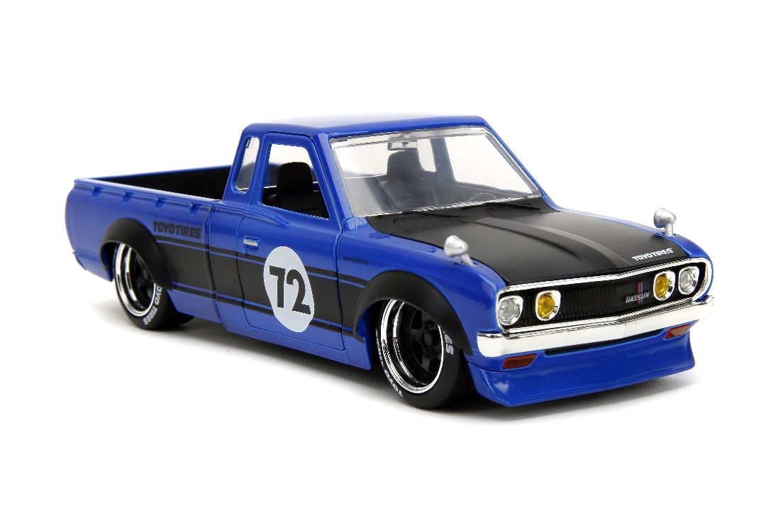 Jada 1/24 "Just Trucks" w/Rack 1972 Datsun 620 Pickup-Glossy Blu