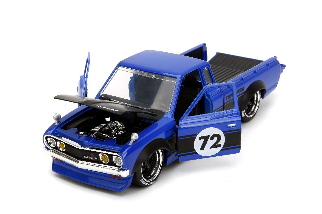 Jada 1/24 "Just Trucks" w/Rack 1972 Datsun 620 Pickup-Glossy Blu