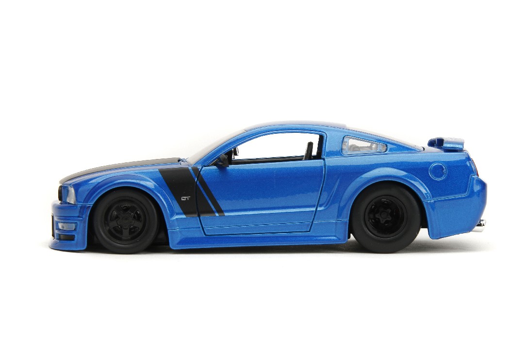 Jada 1/24 "BIGTIME Muscle" 2006 Ford Mustang GT - Click Image to Close