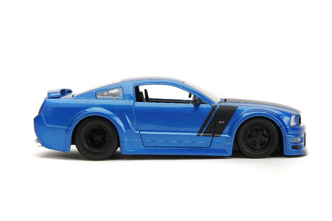 Jada 1/24 "BIGTIME Muscle" 2006 Ford Mustang GT - Click Image to Close