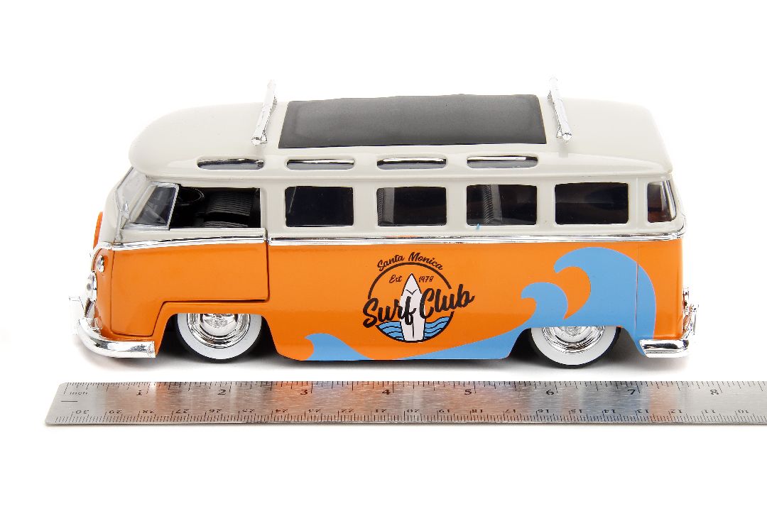 Jada 1/24 "PUNCH BUGGY" 1962 VW Bus - Click Image to Close