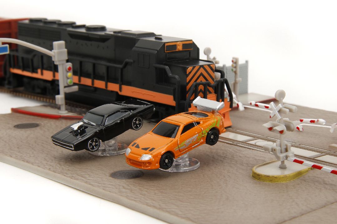 Jada Nano "Hollywood Rides" Nano Scene - F&F - Final Race Train - Click Image to Close