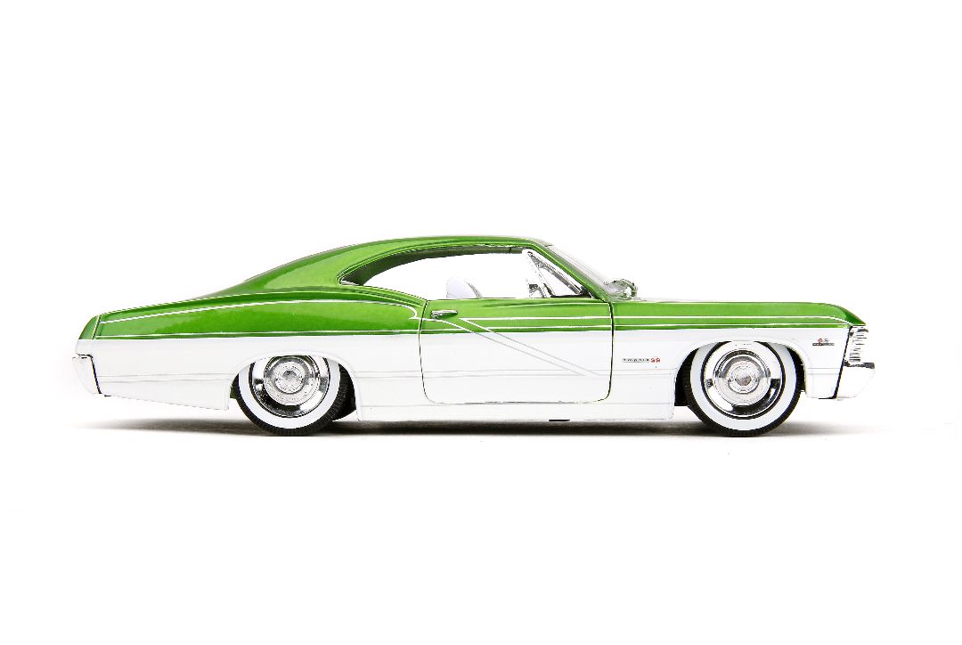 Jada 1/24 "BIGTIME Muscle" 1967 Chevy Impala 2-Door