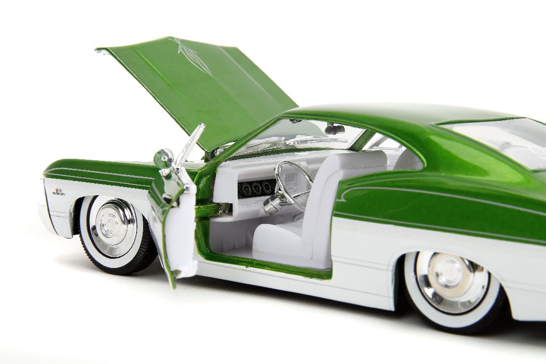 Jada 1/24 "BIGTIME Muscle" - Chevy Impala 2-Door - Click Image to Close