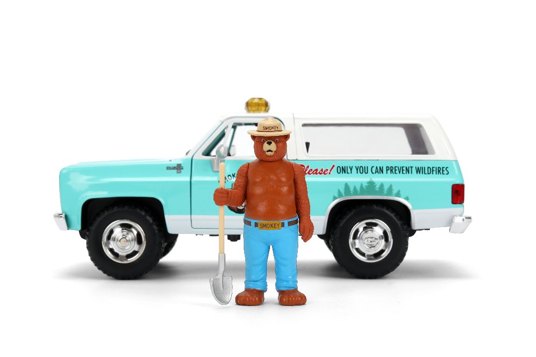 Jada 1/24 "Hollywood Rides" - 1980 Chevy Blazer w/ Smokey Bear