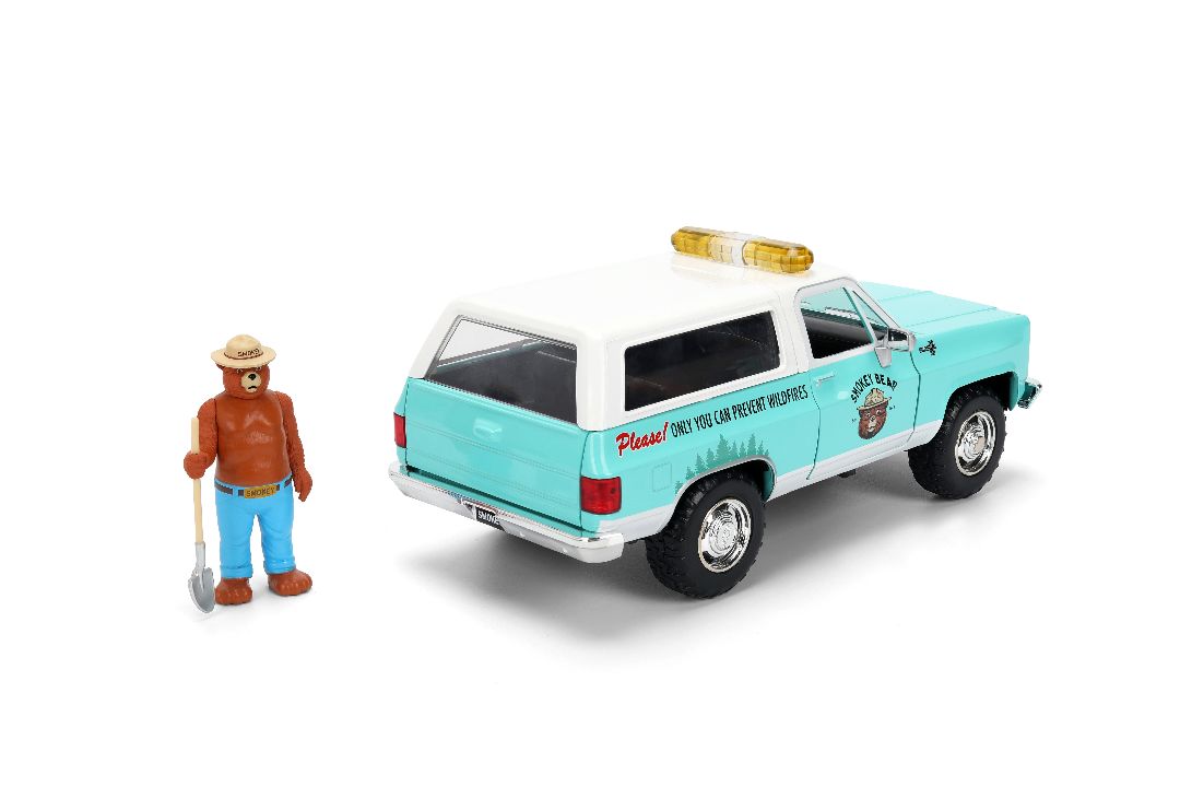 Jada 1/24 "Hollywood Rides" - 1980 Chevy Blazer w/ Smokey Bear