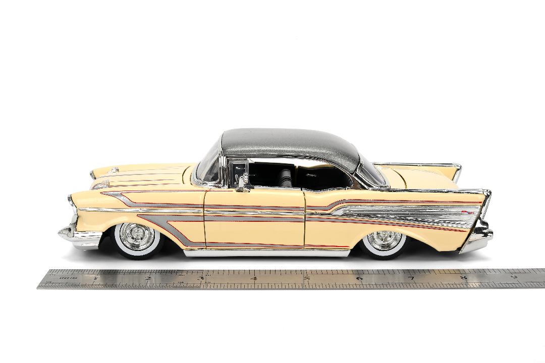 Jada 1/24 "BIGTIME Muscle" - 1957 Chevy Bel Air Hardtop