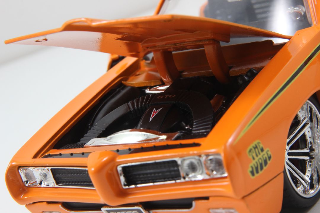 Jada 1/24 "BIGTIME Muscle" 1969 Pontiac GTO Judge