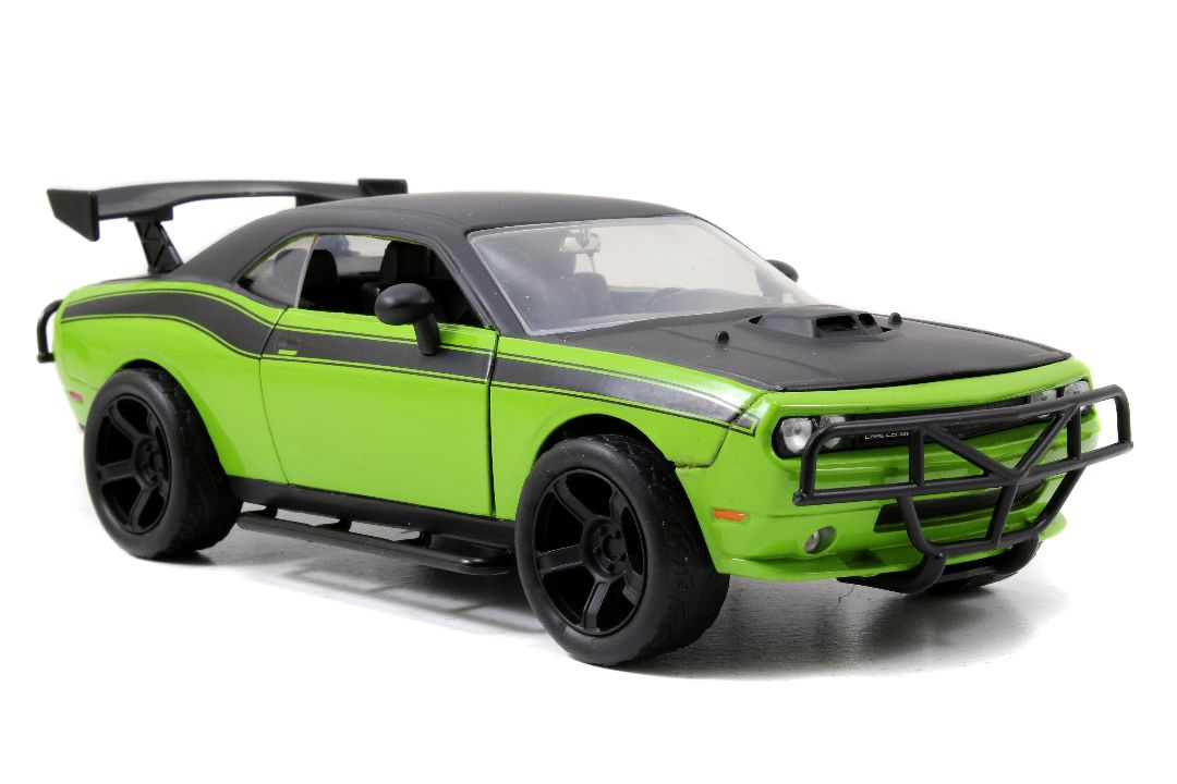 Jada 1/24 "Fast & Furious 7" Letty's 2008 Challenger Off Road - Click Image to Close