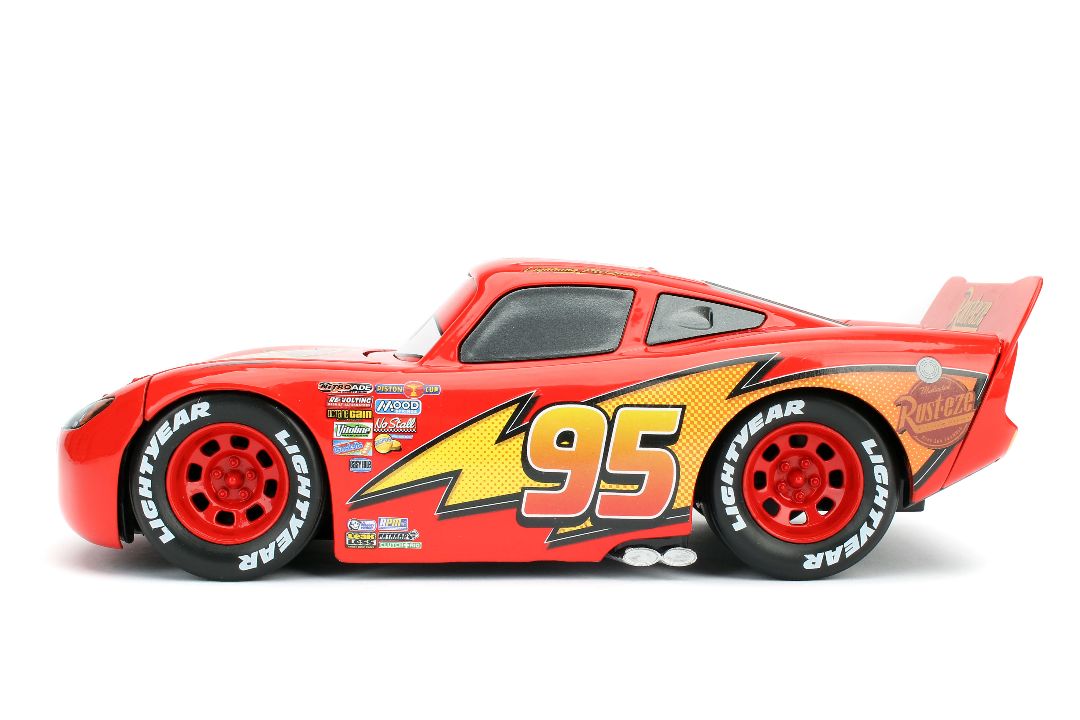 Jada 1/24 "Hollywood Rides" Pixar Cars Lightning McQueen w/Rack