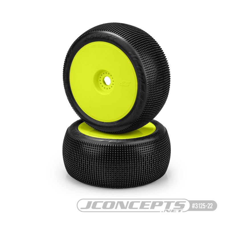 JConcepts Reflex - green compound, pre-mounted on 3369Y wheels (Fits – 1/8th off-road truck vehicles)
