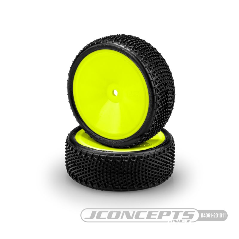 Jconcepts - Fuzz Bite LP (wide) 2wd front - pre-mounted on 3347Y wheels (Fits – 2wd buggy front)