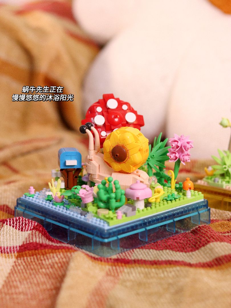 KOCO Insect & plant - Snail - 625 Pieces
