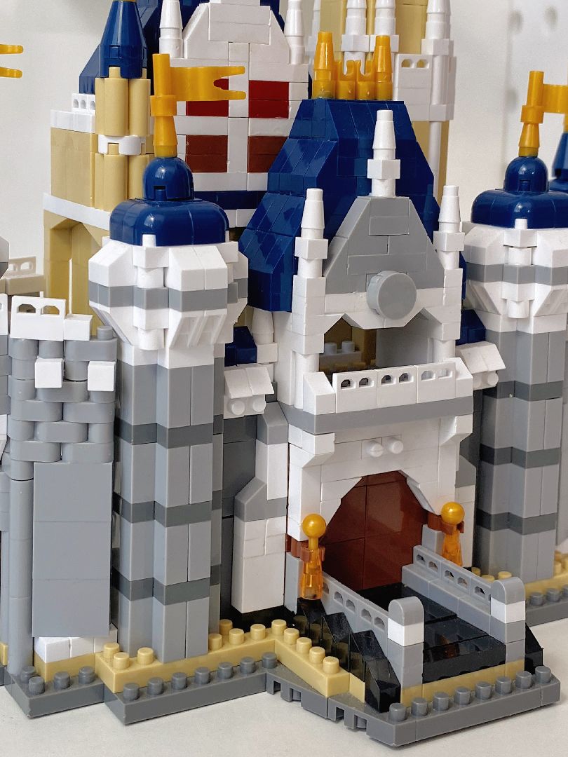 KOCO Dreamy castle - 1274 Pieces