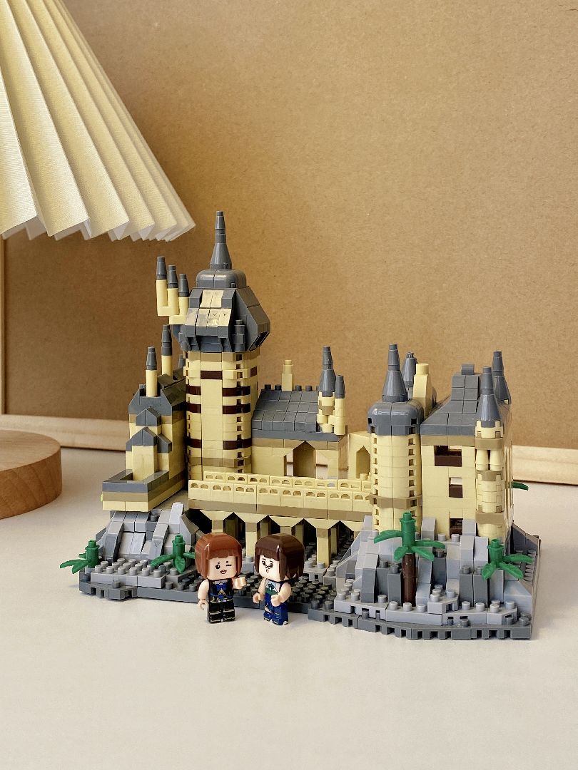 KOCO Magic castle - 1132 Pieces