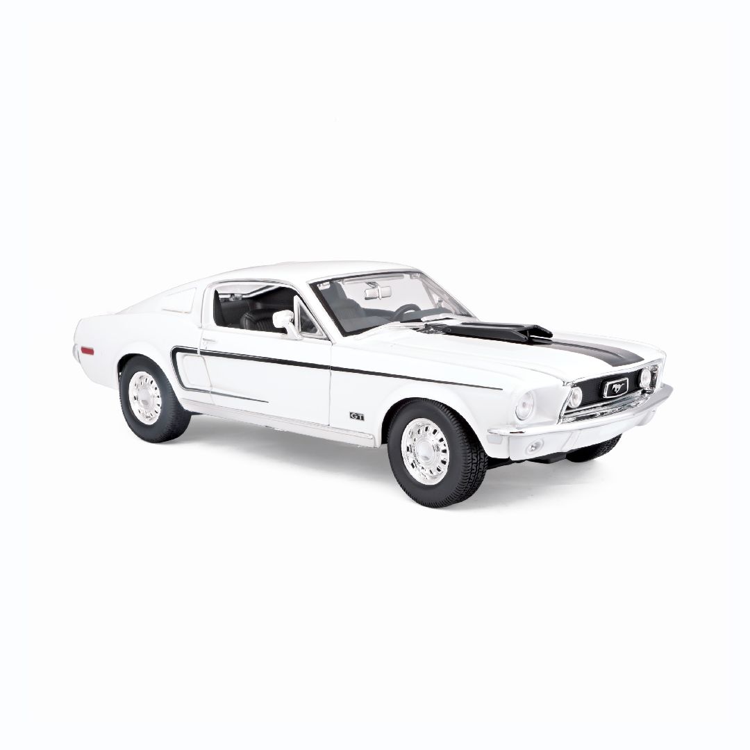 Maisto 1/18 SE 1968 Ford Mustang GT Cobra Jet - White