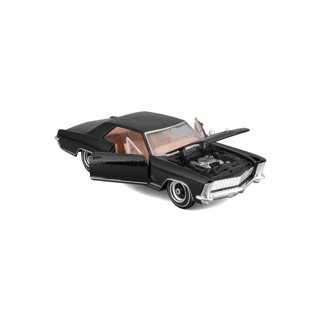 Maisto 1/26 SE 1965 Buick Riviera - Black