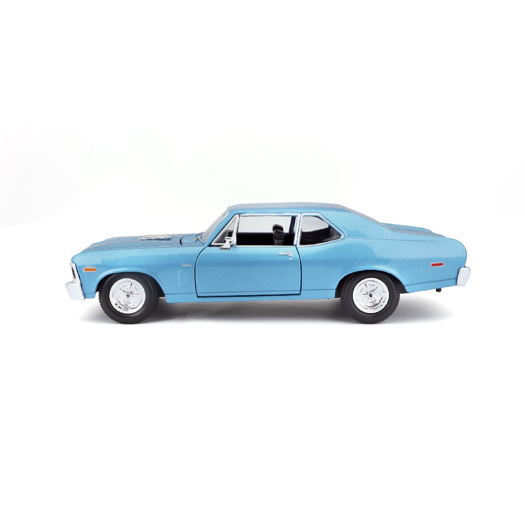 Maisto 1/24 SE 1970 Chevrolet Nova SS - Metallic Blue