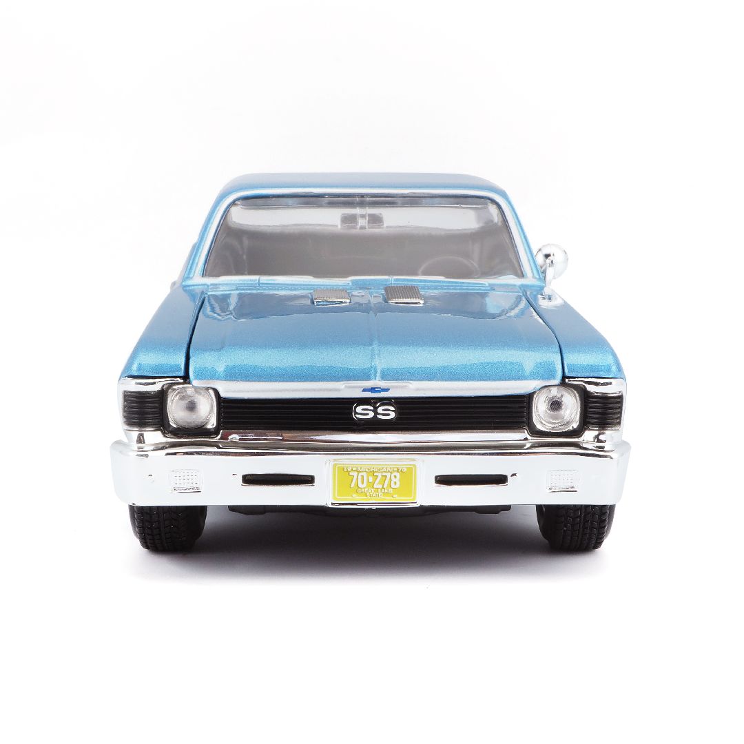 Maisto 1/24 SE 1970 Chevrolet Nova SS - Metallic Blue